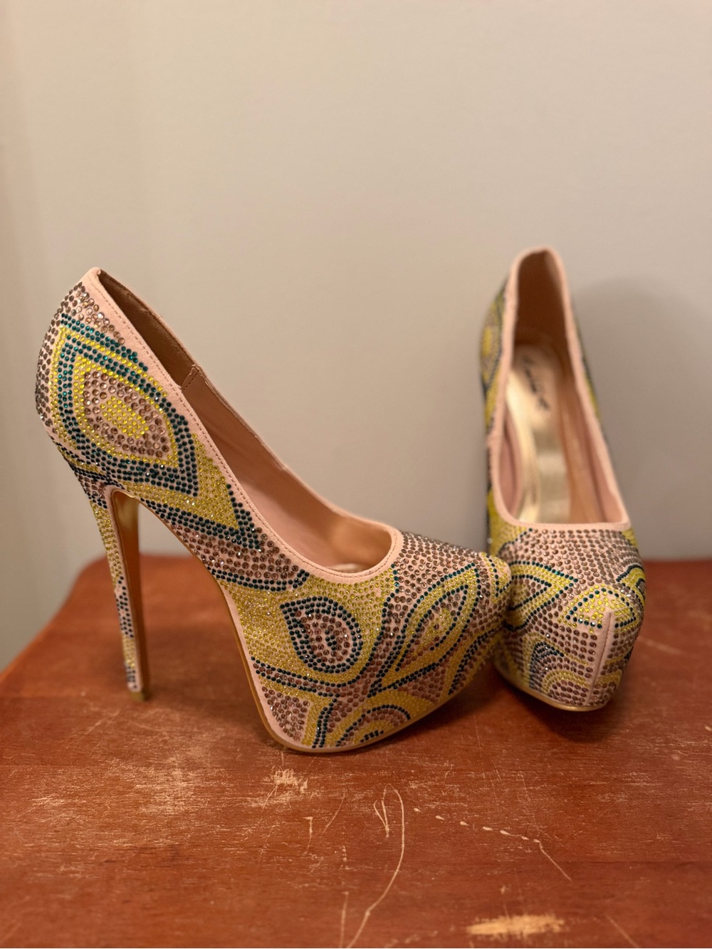 Alba Yellow Patterned Platform Pumps - Picture 2 of 10